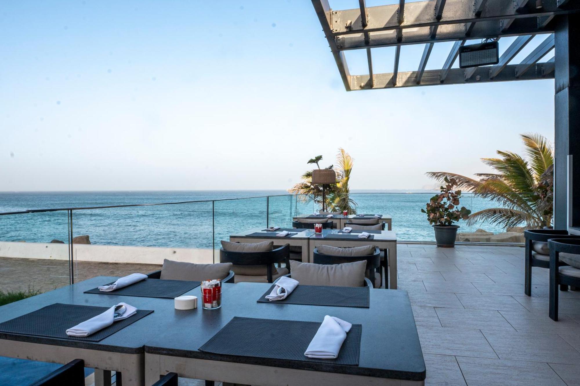 Radisson Blu Hotel, Dakar Sea Plaza Exterior foto The Beach