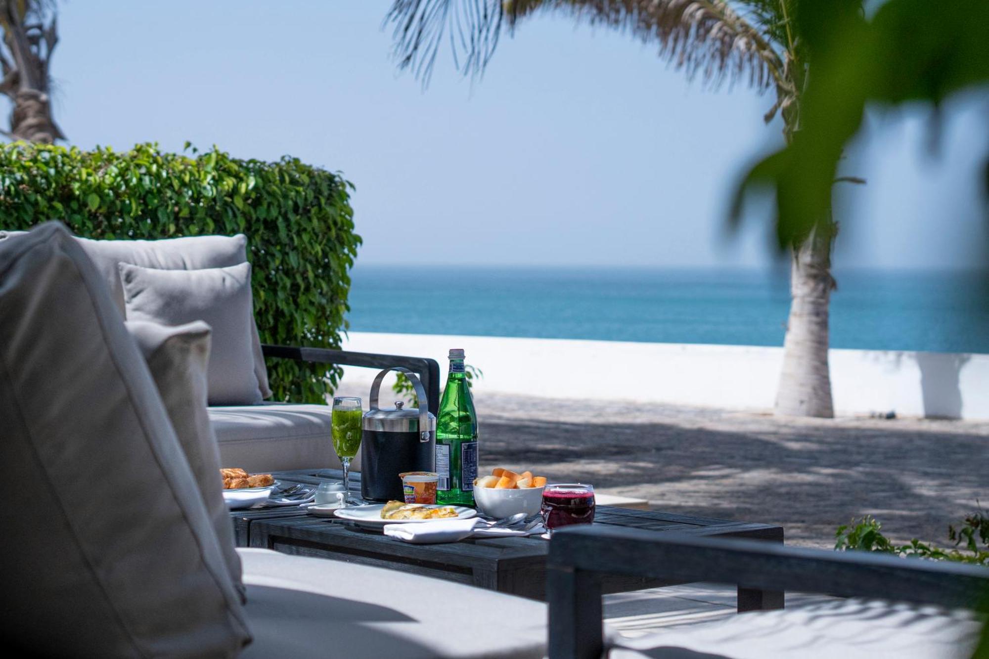 Radisson Blu Hotel, Dakar Sea Plaza Exterior foto Beach at the Jumeirah Beach Hotel